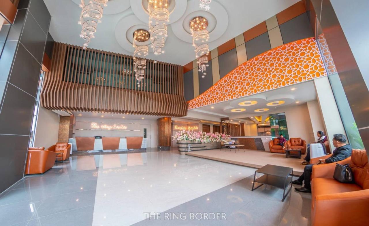 The Ring Border Hotel Ban Khlong Phruan Exterior photo