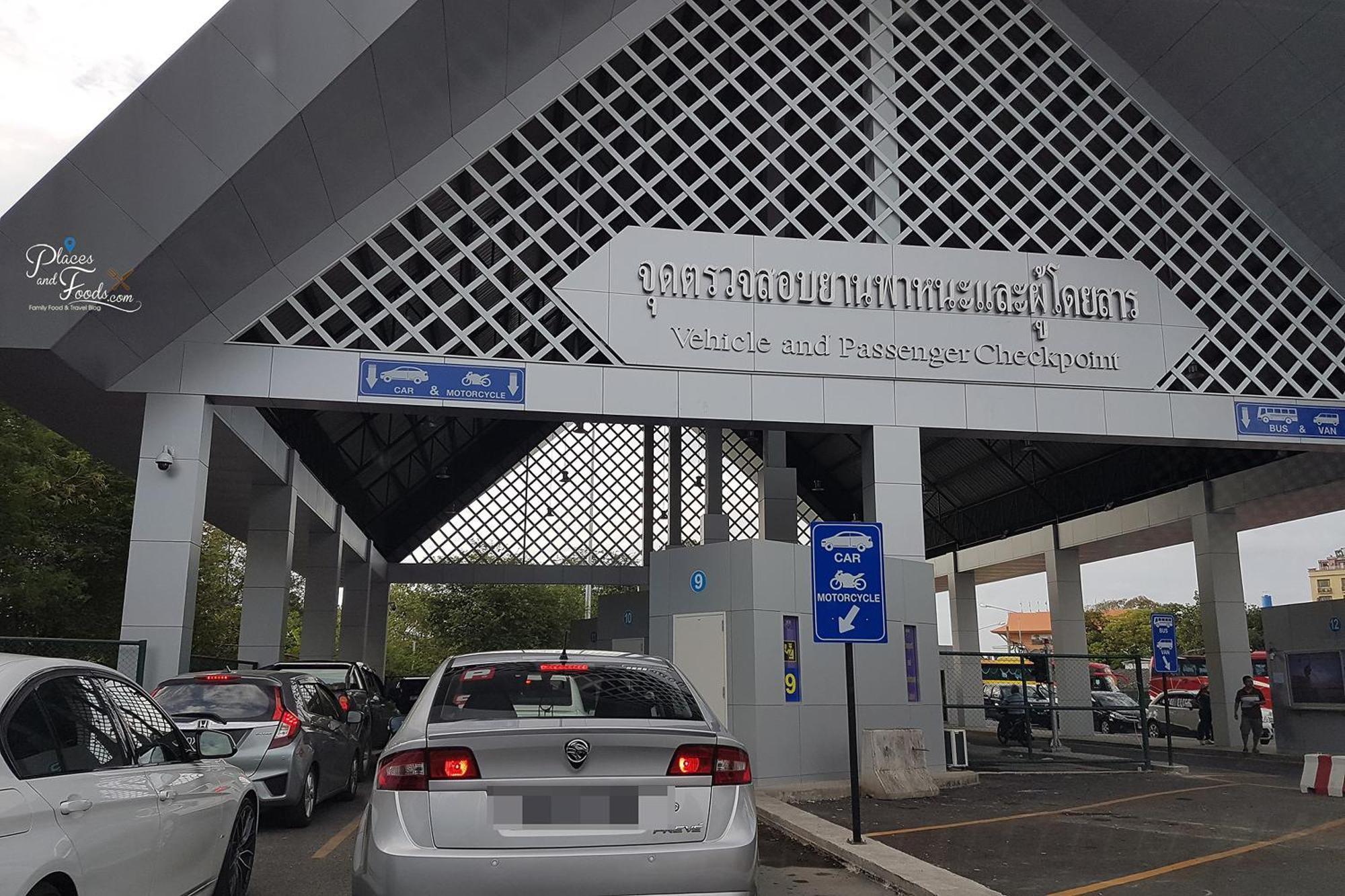 The Ring Border Hotel Ban Khlong Phruan Exterior photo